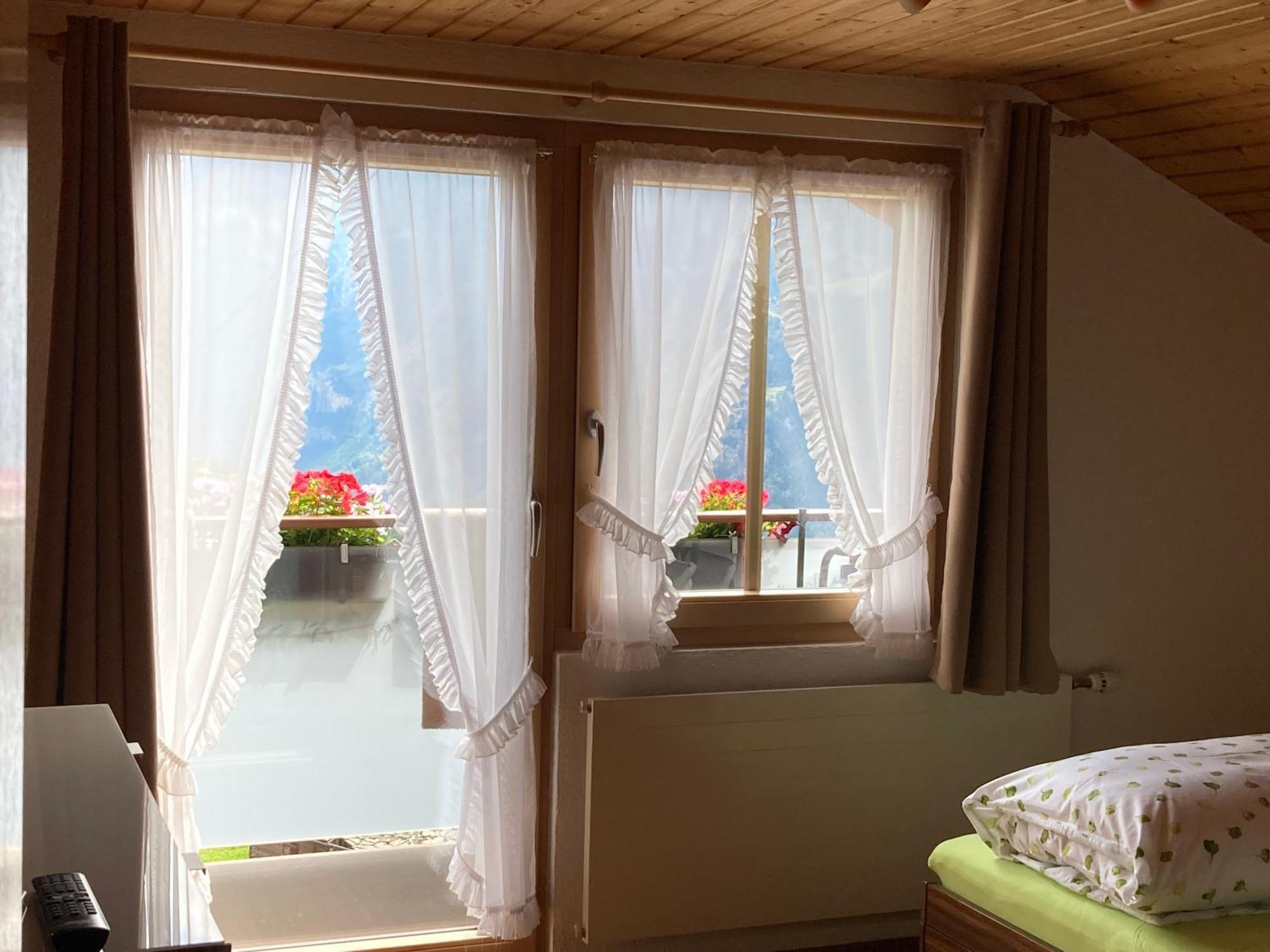 Haus Dorfblick Apartment เกรเชิน ภายนอก รูปภาพ